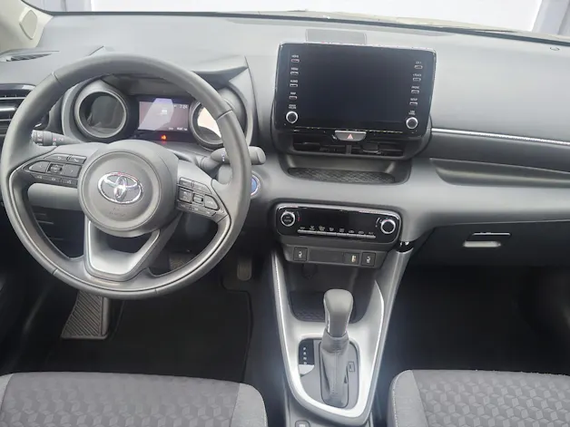 Toyota Yaris 1.5 VVT-i HSD Trend