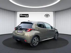 Toyota Yaris 1.5 VVT-i HSD Trend