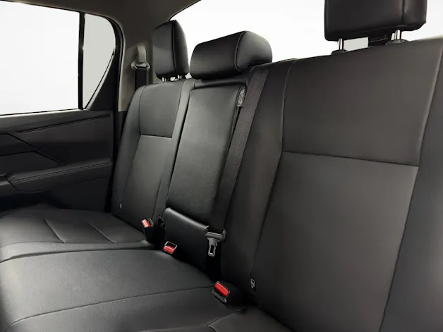Toyota Hilux Double Cab.-Pick-up 2.8 D-4D MHEV 204 Invincible