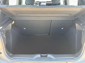 https://vehicle.imgix.net/4337969/e6a54f88-7bca-4187-abd0-cbece69ce503.jpg