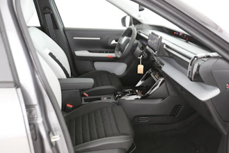 https://vehicle.imgix.net/4337974/82eff98f-3af9-4360-9818-ab2ad1dc64e5.jpg
