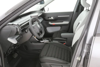 https://vehicle.imgix.net/4337974/daf420af-9141-4cb4-a12a-e329559360e4.jpg
