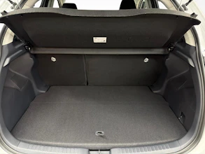 https://vehicle.imgix.net/4338013/6e0e4102-1382-4aa8-8145-442b00a46f47.jpg
