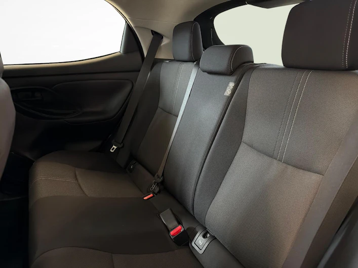 Fahrzeugbild TOYOTA YARIS