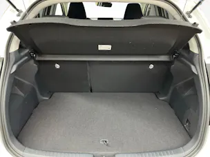 Toyota Yaris 1.5 VVT-i HSD Trend