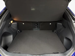 Fahrzeugbild TOYOTA Yaris Cross 1.5 VVT-i HSD Premium AWD-i