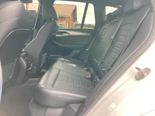 BMW X3 20d xDrive paddles