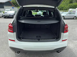 BMW X3 20d xDrive paddles