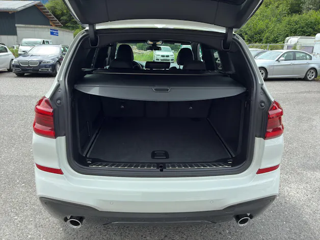 BMW X3 20d xDrive paddles