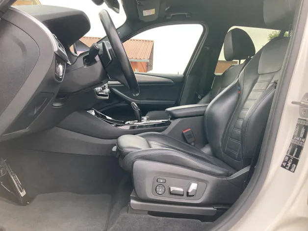 BMW X3 20d xDrive paddles