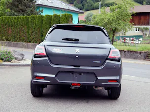 Suzuki Swift 1.2 Sakura Hybrid 4x4