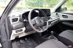 Suzuki Swift 1.2 Sakura Hybrid 4x4