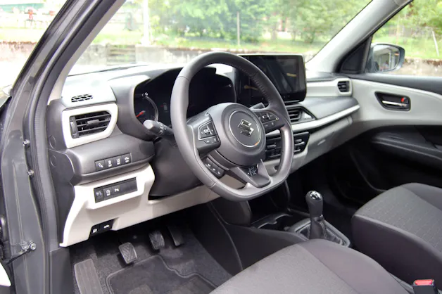 Suzuki Swift 1.2 Sakura Hybrid 4x4