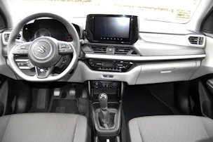 Suzuki Swift 1.2 Sakura Hybrid 4x4