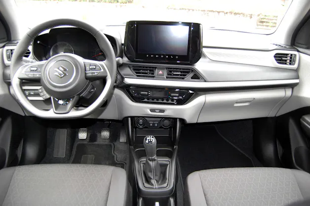 Suzuki Swift 1.2 Sakura Hybrid 4x4