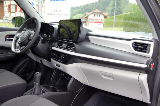 Suzuki Swift 1.2 Sakura Hybrid 4x4