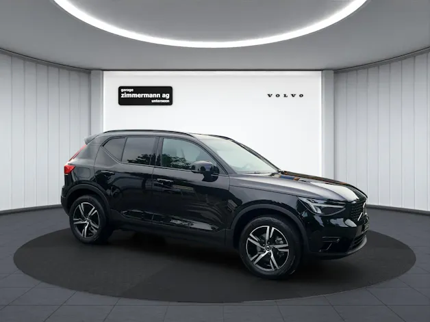 Volvo XC40 2.0 B3 MH Plus Dark