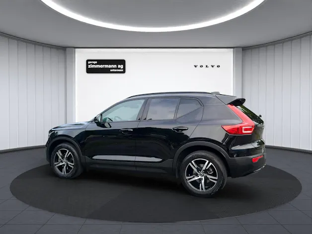 Volvo XC40 2.0 B3 MH Plus Dark