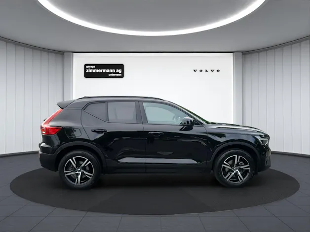 Volvo XC40 2.0 B3 MH Plus Dark