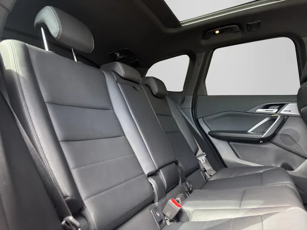 BMW X1 30e M Sport xDrive paddles