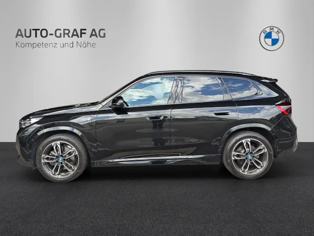 BMW X1 30e M Sport xDrive paddles
