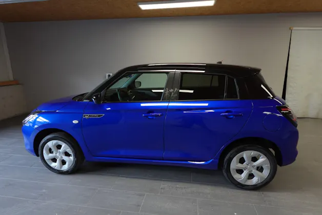 Suzuki Swift 1.2 Sakura Hybrid 4x4