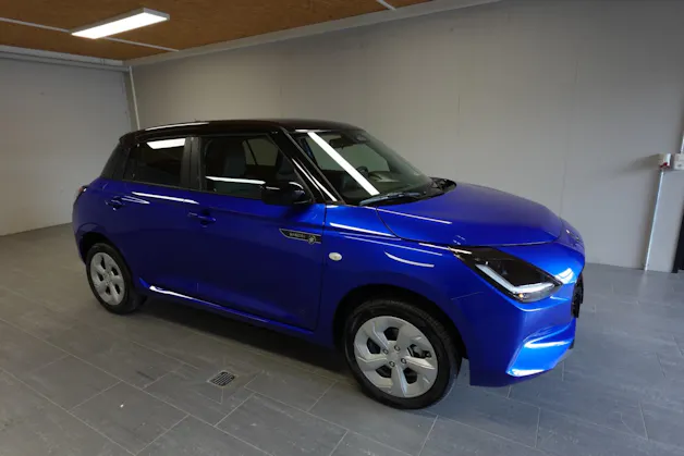 Suzuki Swift 1.2 Sakura Hybrid 4x4