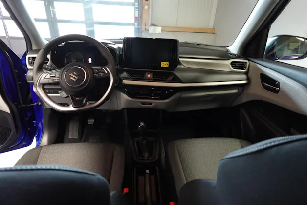 Suzuki Swift 1.2 Sakura Hybrid 4x4