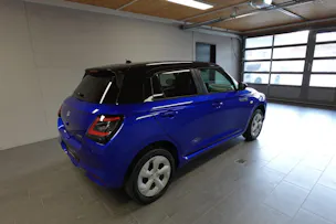 Suzuki Swift 1.2 Sakura Hybrid 4x4