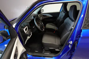 Suzuki Swift 1.2 Sakura Hybrid 4x4