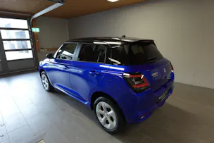 Suzuki Swift 1.2 Sakura Hybrid 4x4