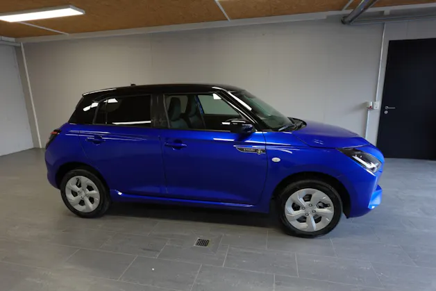 Suzuki Swift 1.2 Sakura Hybrid 4x4
