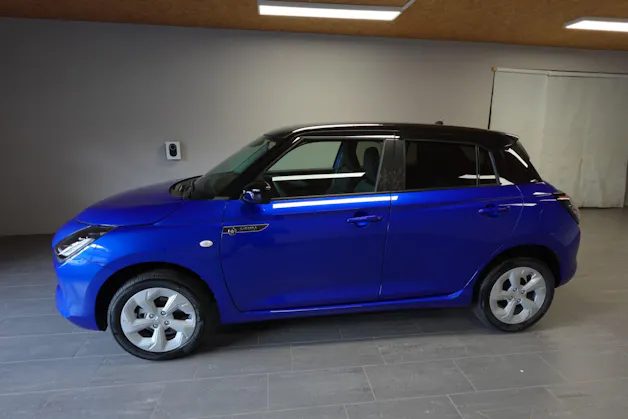 Suzuki Swift 1.2 Sakura Hybrid 4x4