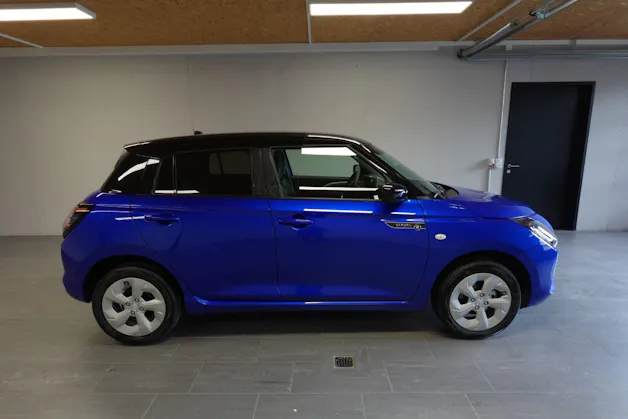 Suzuki Swift 1.2 Sakura Hybrid 4x4