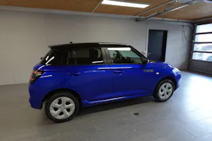 Suzuki Swift 1.2 Sakura Hybrid 4x4