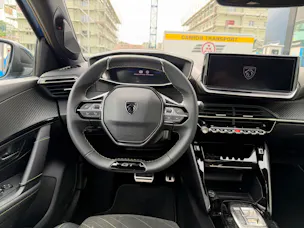 Peugeot 208 1.2 Hybrid 145 GT