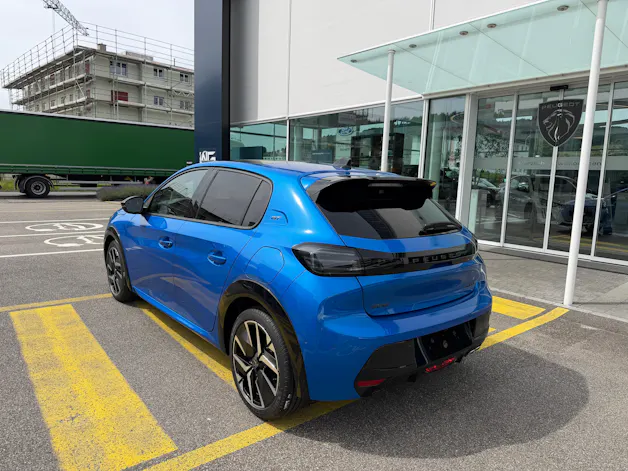 Peugeot 208 1.2 Hybrid 145 GT
