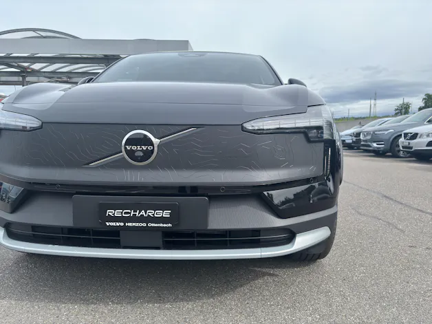 Volvo EX30 CC E60 Twin Performance AWD