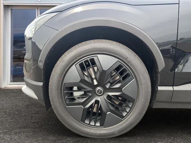 Volvo EX30 CC E60 Twin Performance AWD