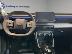 https://vehicle.imgix.net/4338316/d9eccc2c-13c1-4371-8ff1-c9616b0967fd.jpg