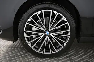 BMW 230e xDrive paddles Active Tourer