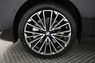 immagine del veicolo BMW 230e xDrive paddles Active Tourer