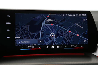 https://vehicle.imgix.net/4338329/a1868446-1a14-4369-ab41-b2f2c4c065ba.jpg