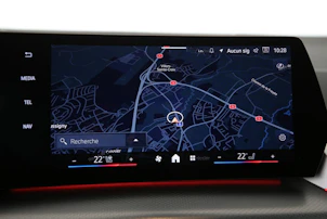 immagine del veicolo BMW 230e xDrive paddles Active Tourer
