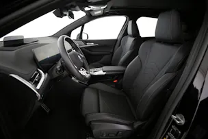 BMW 230e xDrive paddles Active Tourer