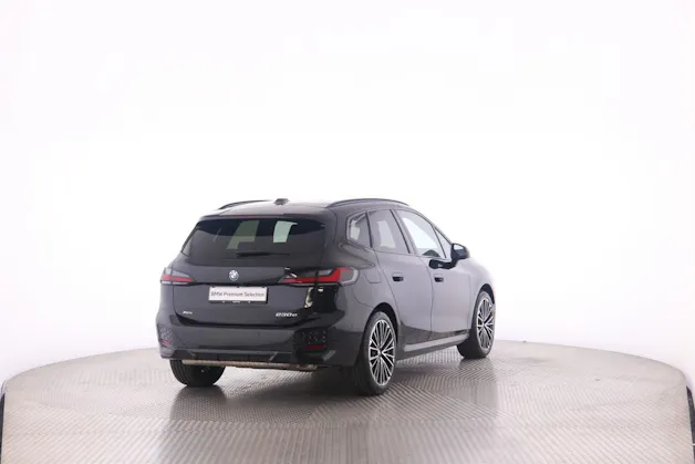 BMW 230e xDrive paddles Active Tourer