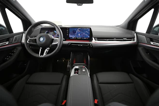 https://vehicle.imgix.net/4338329/e8f853fb-799e-4140-b65b-e26cbabded78.jpg