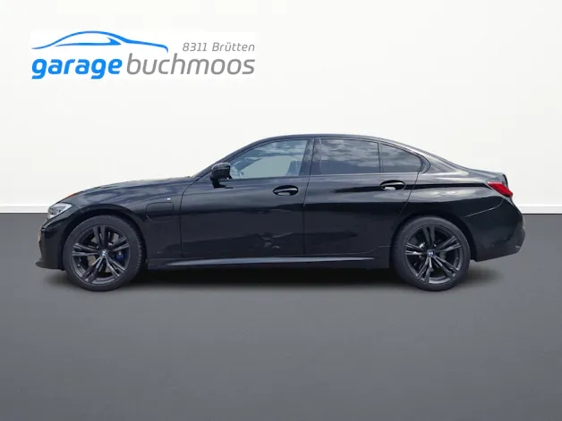 BMW 330e xDrive SAG