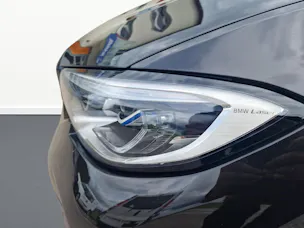 BMW 330e xDrive SAG