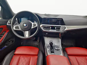 BMW 330e xDrive SAG